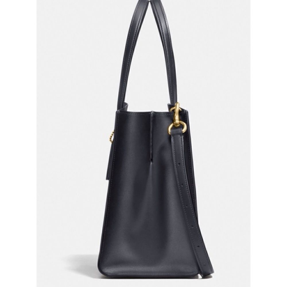 Coach Charlie Carryall in Signature Canvas in Charcoal/Midnight Navy / Like New - Picture 4 of 10